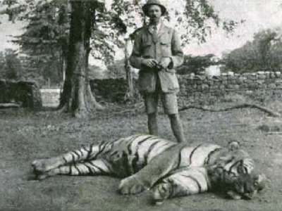 <multi>[fr]Jim Corbett et la Tigresse de Champawat[en]Jim Corbett and the Champawat Tigress</multi>