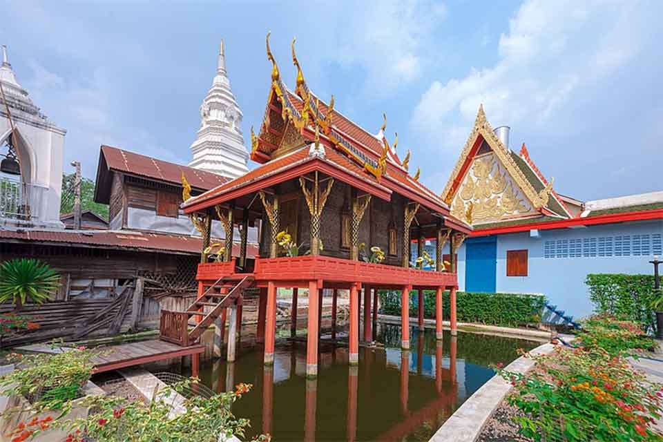<multi>[fr]Ho trai du Wat Apson Sawan, khet Phasi Charoen[en]Wat Apson Sawan Ho trai, Khet Phasi Charoen</multi> - Bangkok